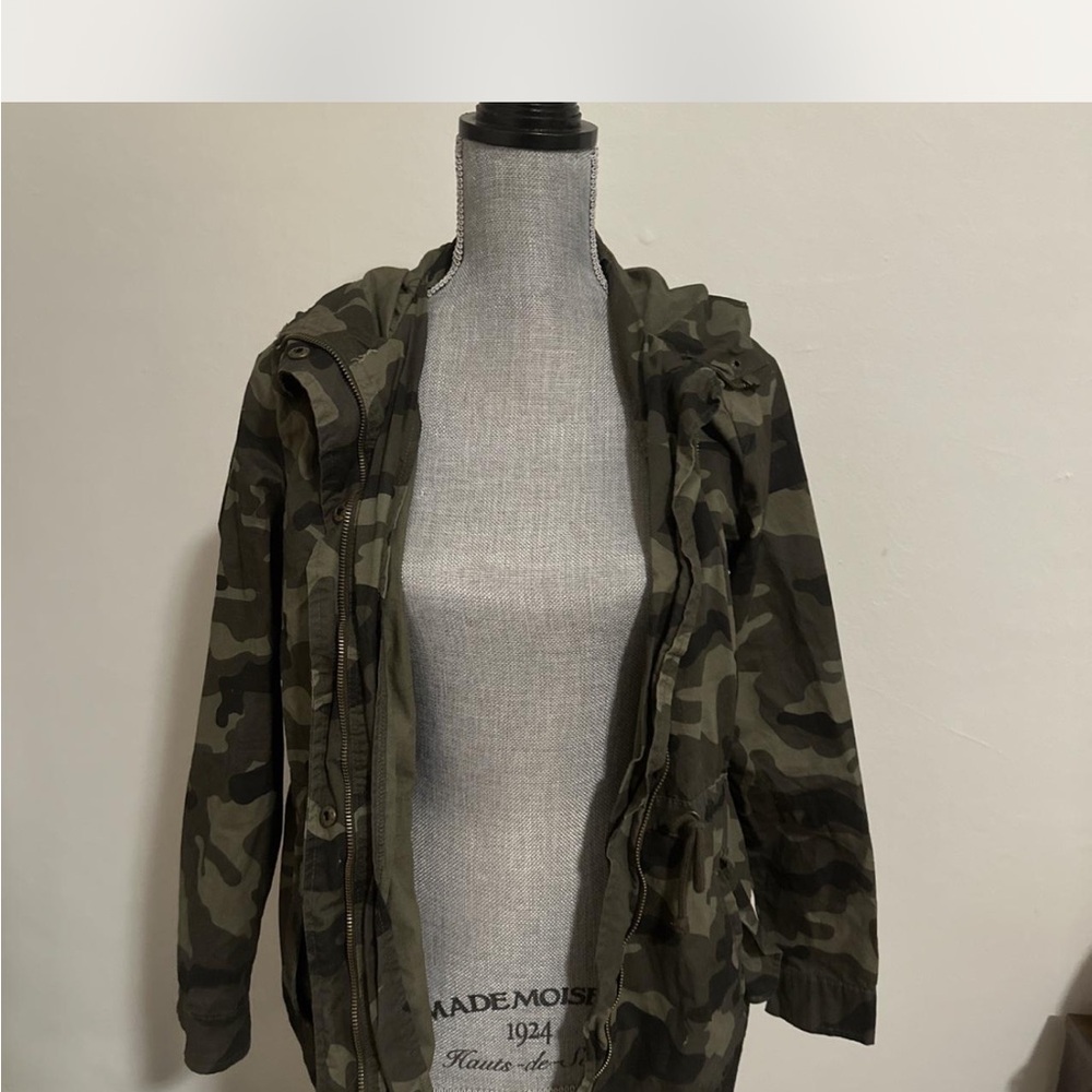 Camouflage Hooded Jacket